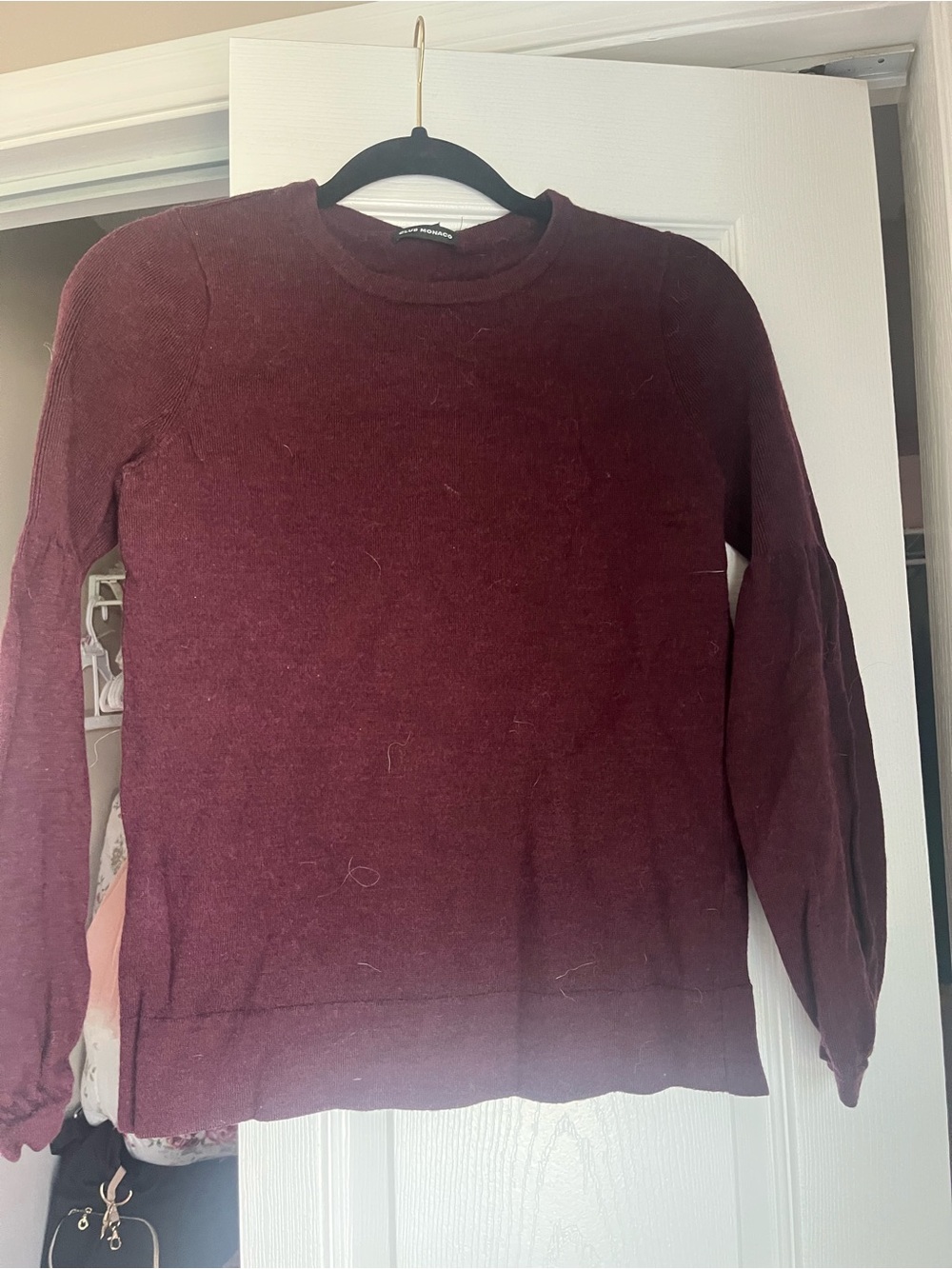 Club Monaco 100% Cashmere Sweater in Burgundy Plum
